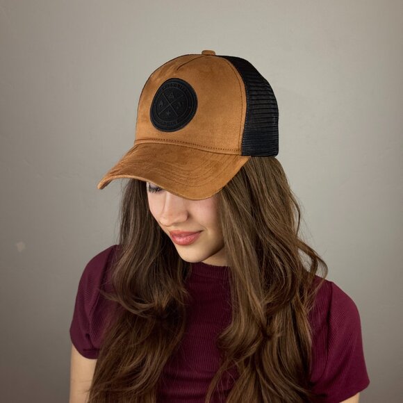 Men's & Women's Urban Baseball Cap – Stylish & Adjustable - Picture 3 of 7